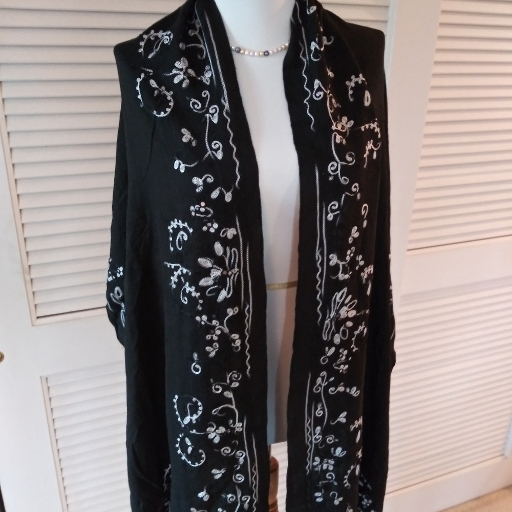 Cashmina by Bershire Rayon Embroidered Scarf/Shawl